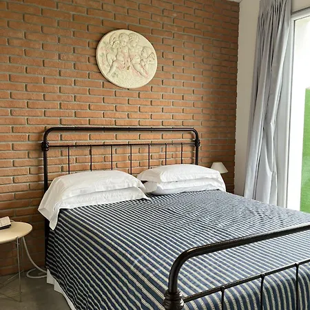 Casa Gardenia -affittacamere בית הארחה 4*